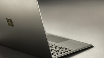 Surface Laptop Graphite Gold